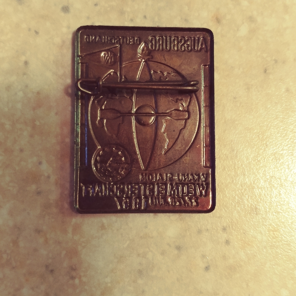Rare Collectible Pin - Picture 3 of 7